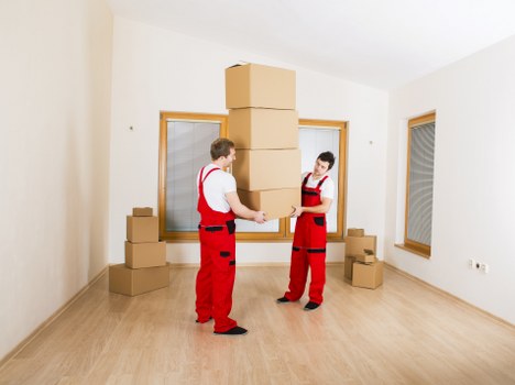 Local removals service managing packing and transport